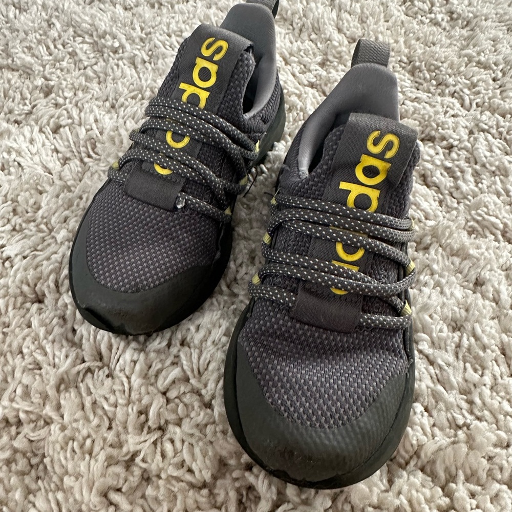 Adidas lite racer kids
